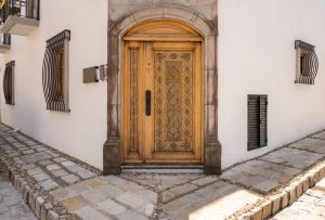 pintu kayu jati