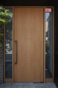 pintu kayu minimalis