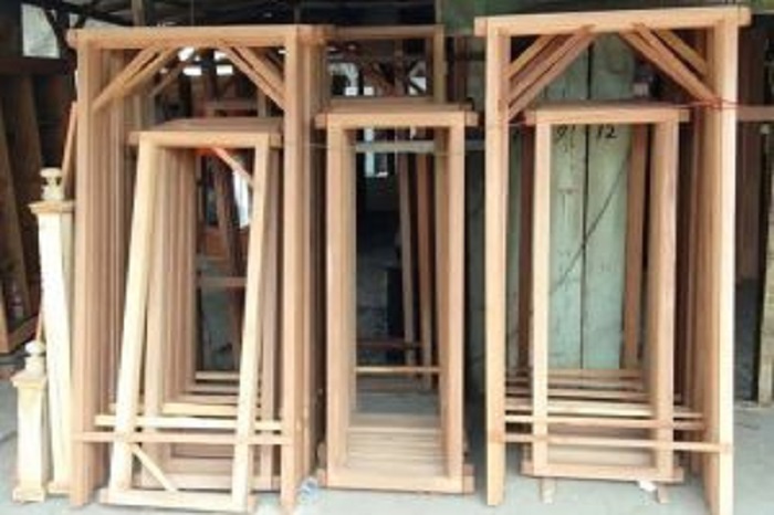 Pintu Rangka Kayu